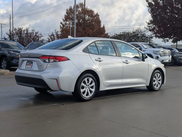 Used 2023 Toyota Corolla LE image 6