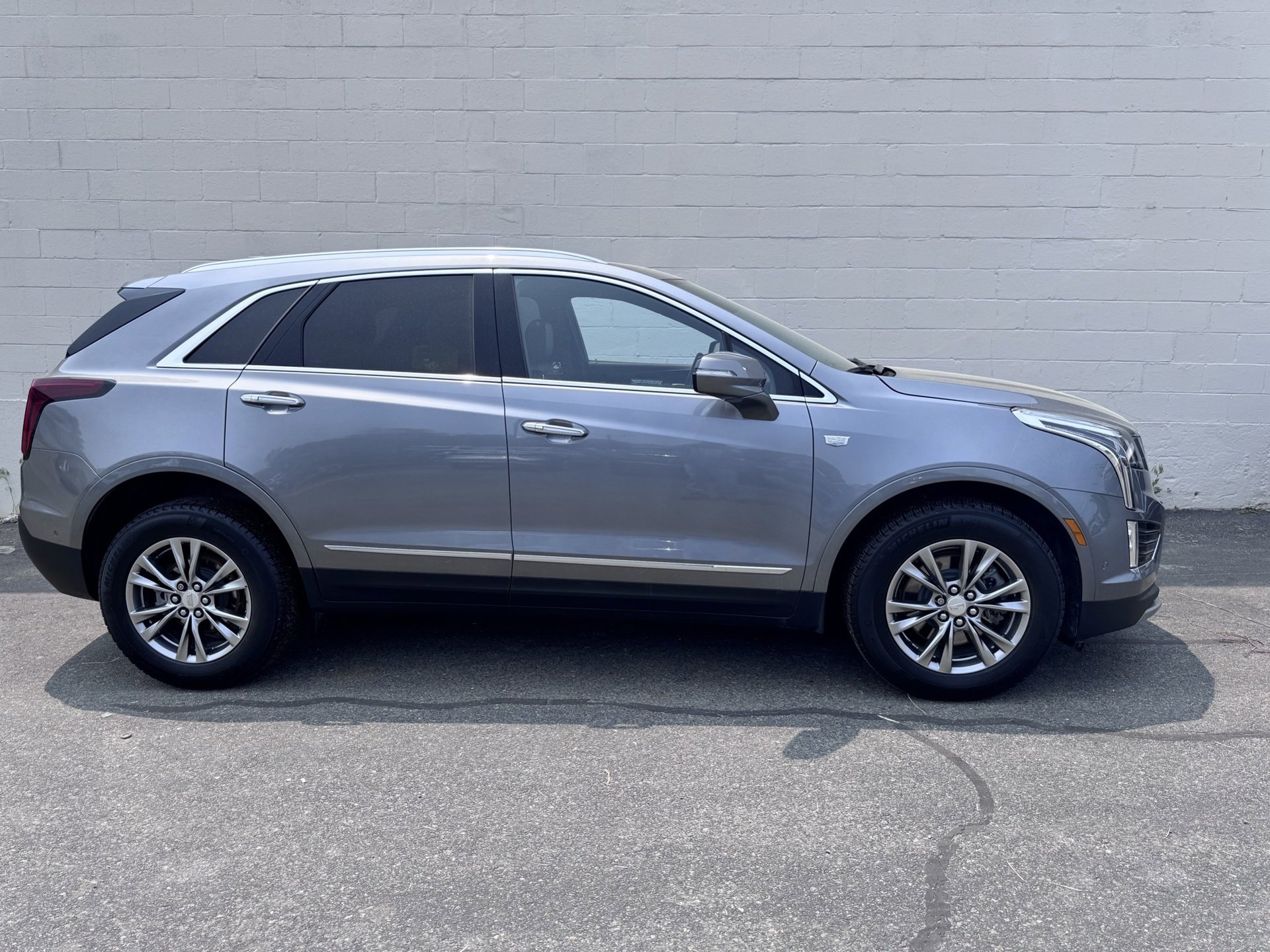 Used 2021 Cadillac XT5 Premium Luxury image 5