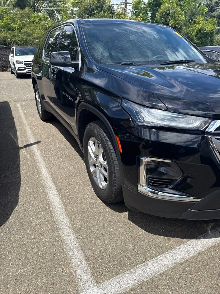 Used 2023 Chevrolet Traverse LS FWD image 4