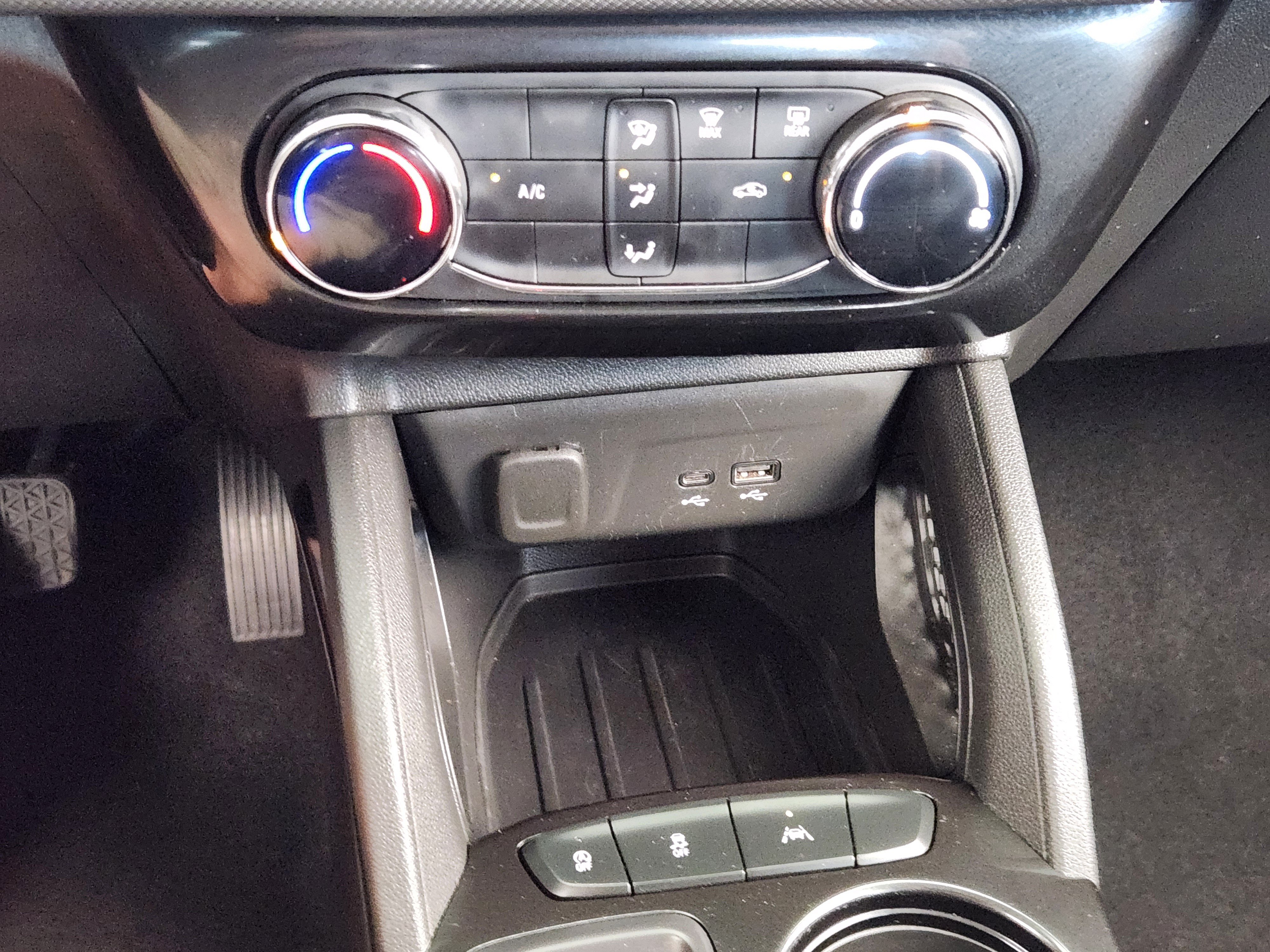 Used 2024 Chevrolet TrailBlazer LT FWD image 19