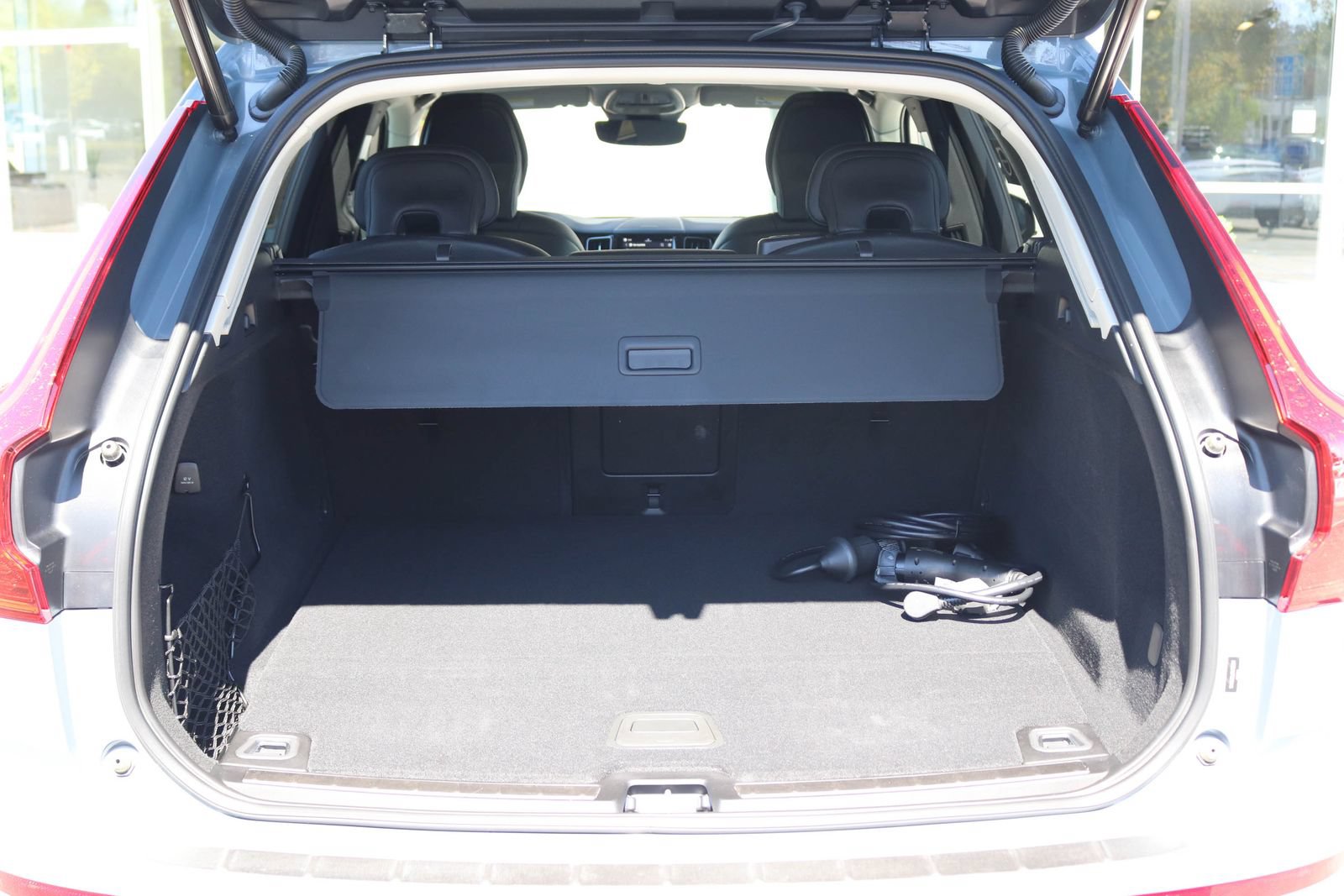 Used 2024 Volvo XC60 T8 Plus w/ Protection Package Premier AWD/4WD image 30