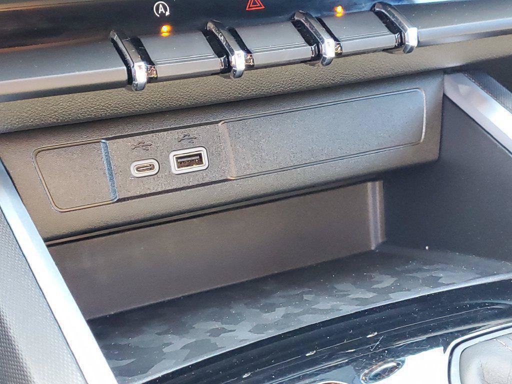 Certified 2024 Chevrolet Colorado Trail Boss w/ Advanced Trailering Package AWD/4WD image 16