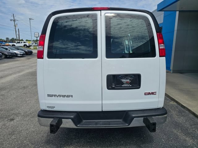 Used 2024 GMC Savana 2500 w/ Driver Convenience Package RWD image 4