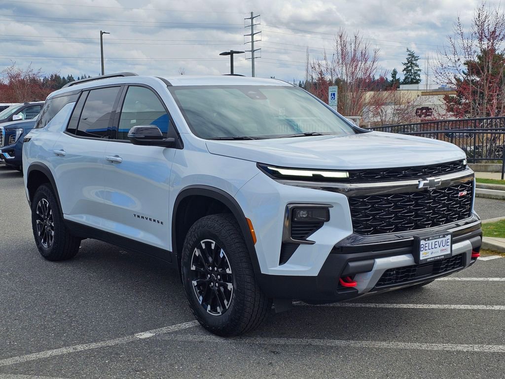 New 2026 Chevrolet Traverse Z71 w/ LPO, Floor Liner Package image 7