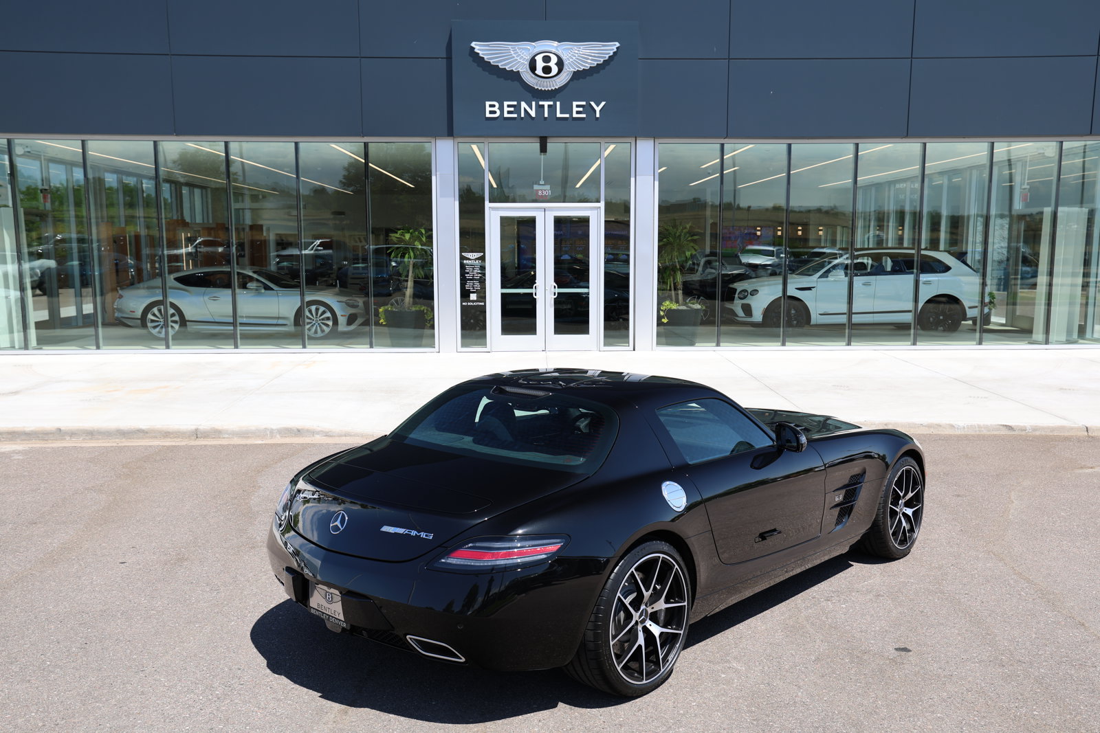 Used 2015 Mercedes-Benz SLS AMG GT Final Edition image 3