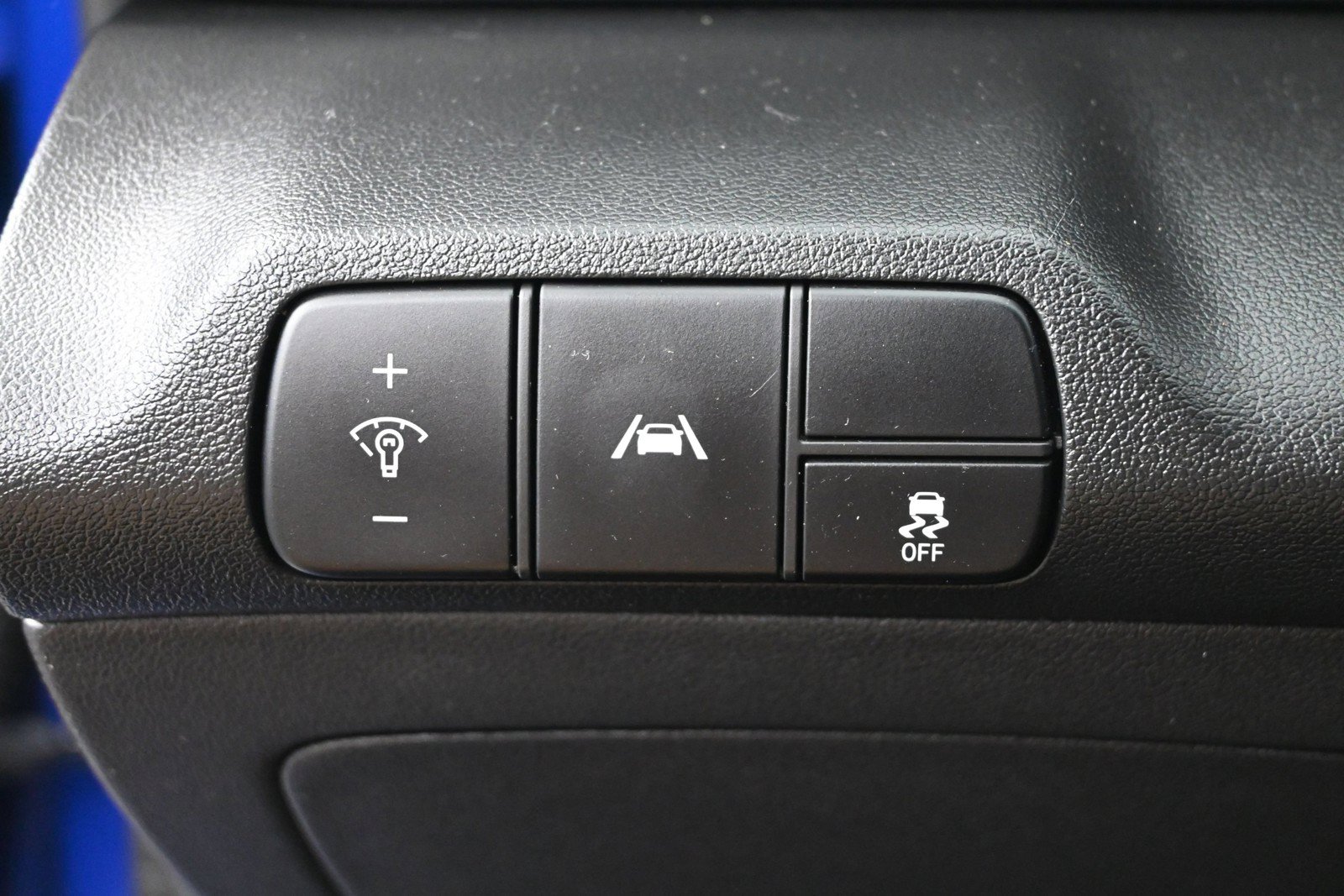 Used 2023 Hyundai Elantra SEL w/ Convenience Package FWD image 12
