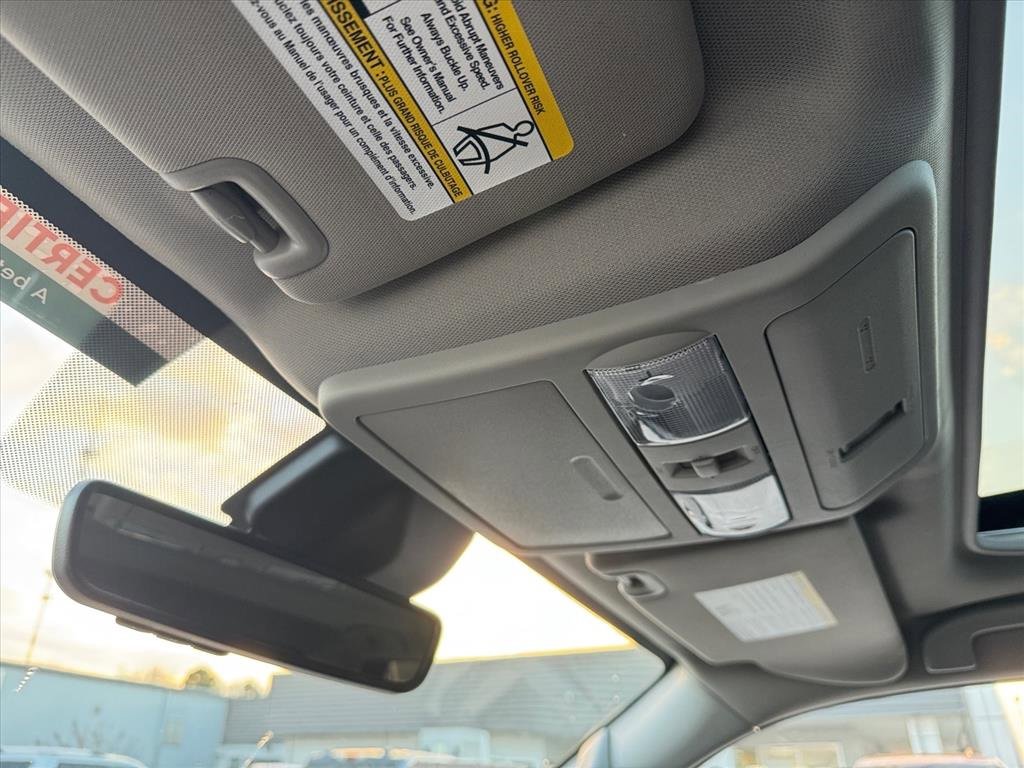 Certified 2024 Nissan Frontier SL w/ Technology Package image 26