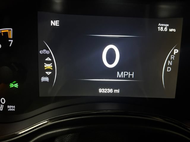 Used 2021 Jeep Grand Cherokee High Altitude AWD/4WD image 2