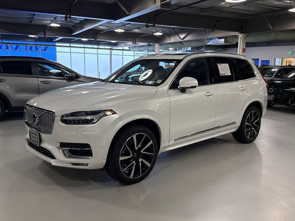 Certified 2024 Volvo XC90 B6 Ultimate w/ Lounge Package AWD/4WD image 5