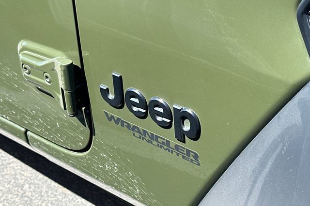 Used 2022 Jeep Wrangler Unlimited Sport AWD/4WD image 9