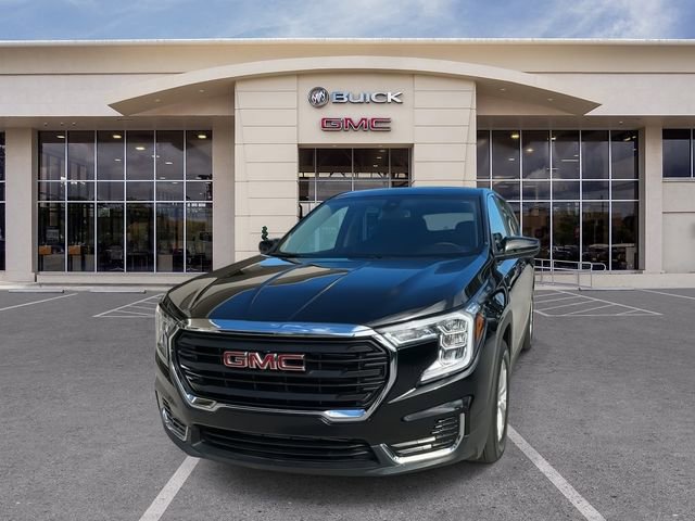 Used 2023 GMC Terrain SLE image 5