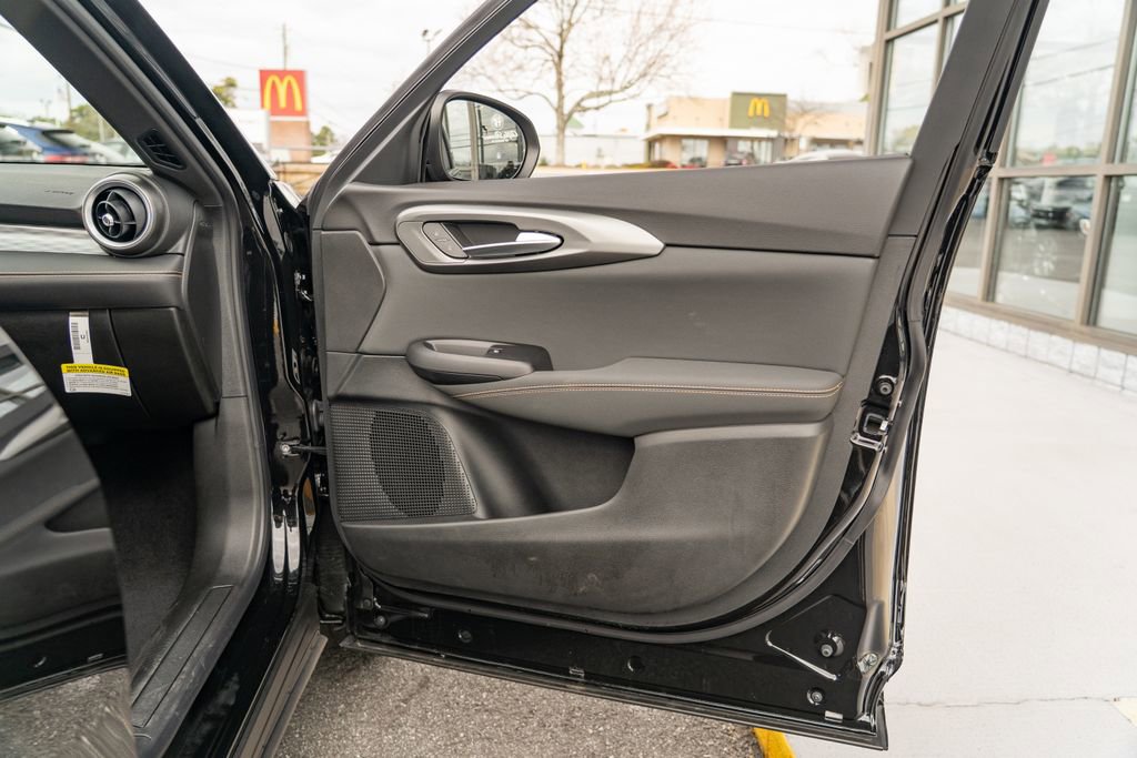 New 2025 Alfa Romeo Tonale w/ Premium Package image 19