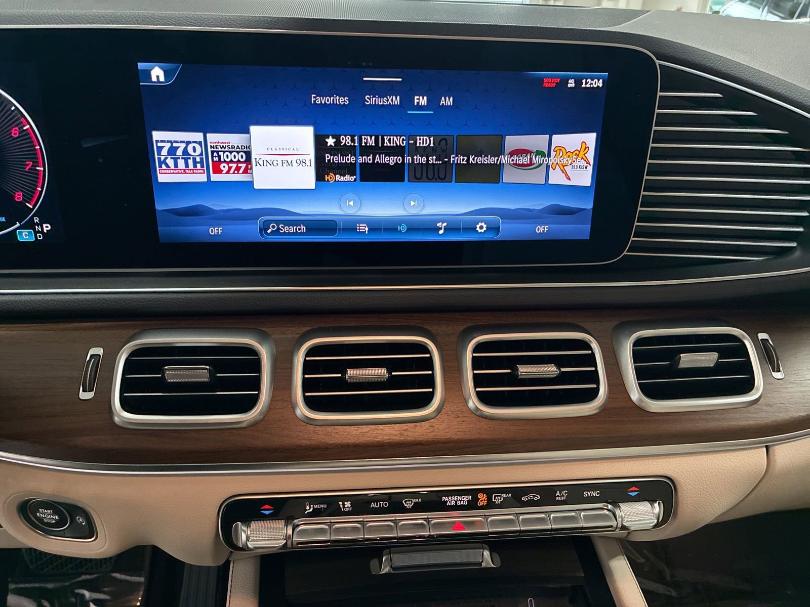 New 2026 Mercedes-Benz GLE 450 4MATIC image 9