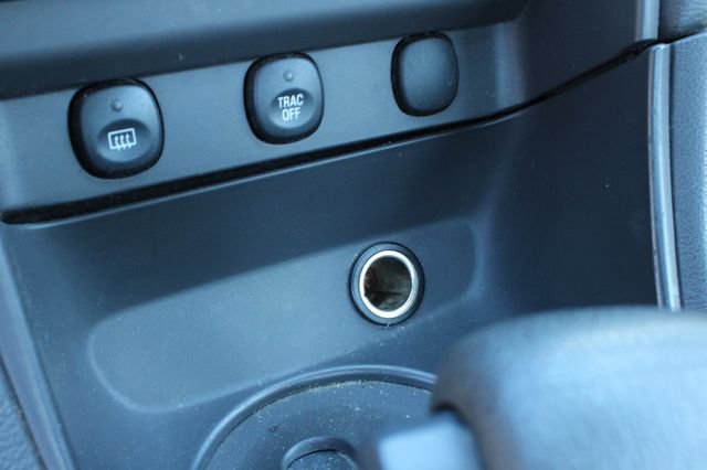 Used 2004 Ford Mustang Convertible RWD image 16