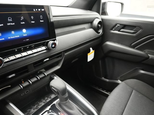 Used 2026 Chevrolet Colorado Trail Boss AWD/4WD image 27
