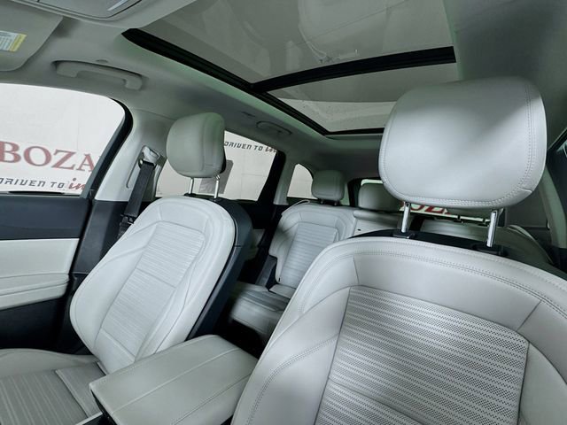 New 2026 Lincoln Nautilus Reserve w/ Jet Appearance Package image 23