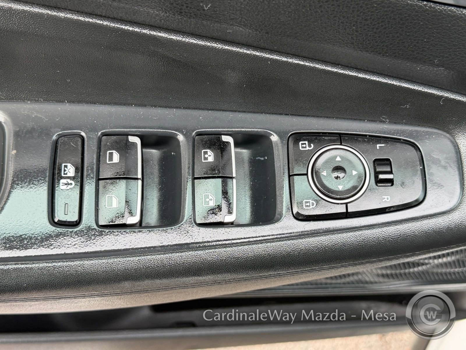 Used 2023 Hyundai Santa Fe SEL FWD image 18