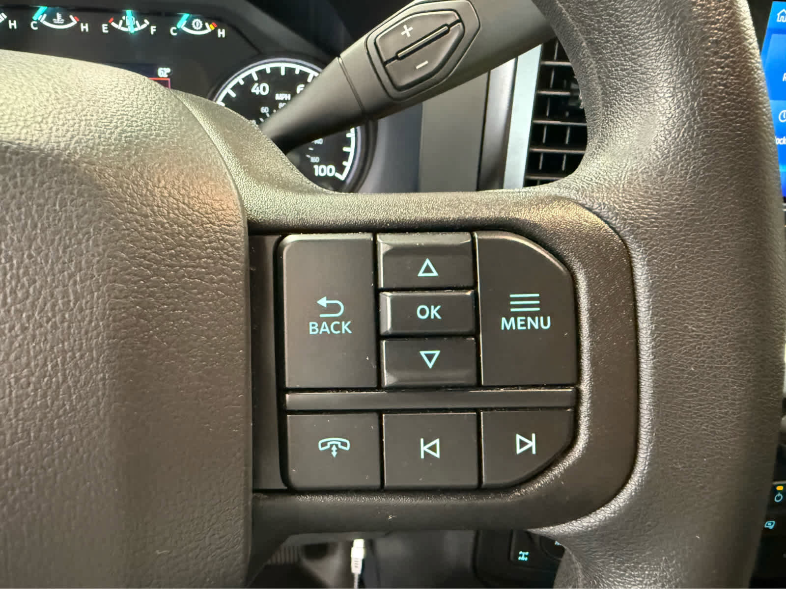 Used 2024 Ford F250 XL w/ XL Chrome Package image 15