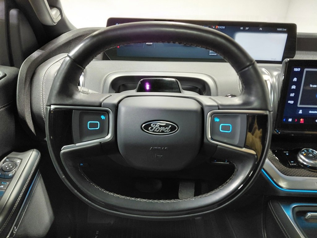 Certified 2025 Ford Expedition Max Platinum w/ Stealth Appearance Package image 30