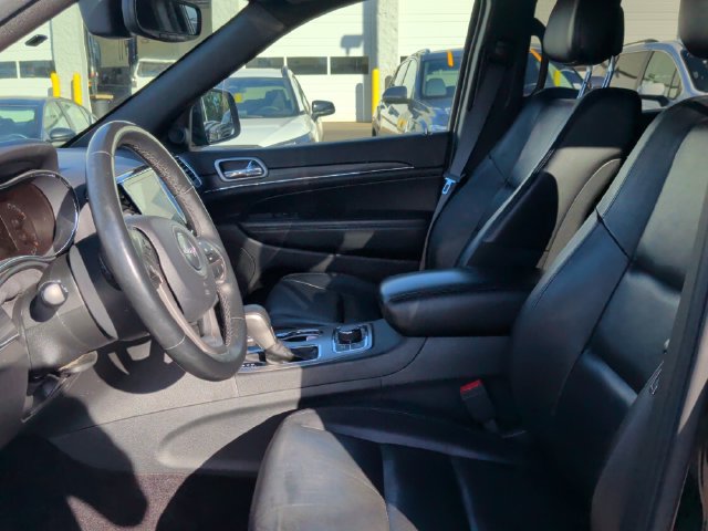 Used 2019 Jeep Grand Cherokee Limited AWD/4WD image 15