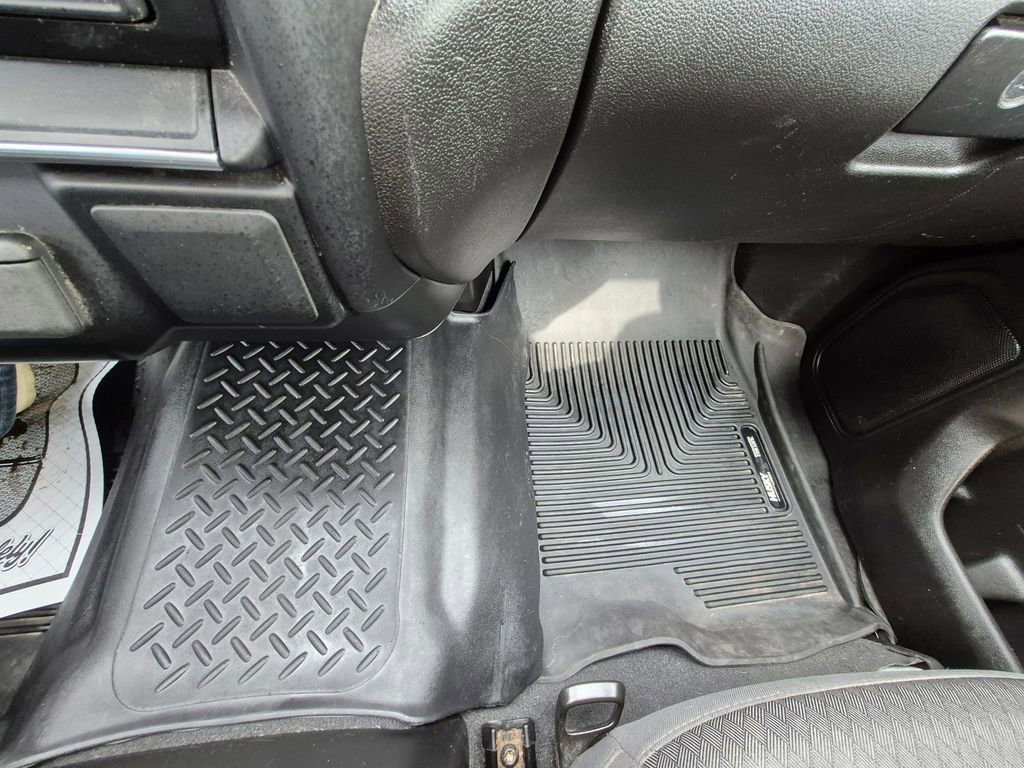 Used 2022 GMC Sierra 3500 SLE w/ SLE Convenience Package image 18