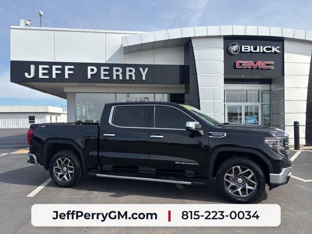Used 2022 GMC Sierra 1500 SLT AWD/4WD image 1