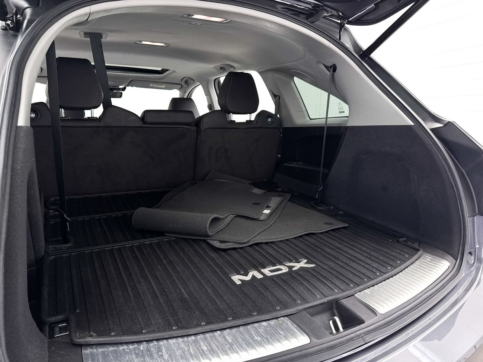Used 2020 Acura MDX FWD w/ Technology Package image 32
