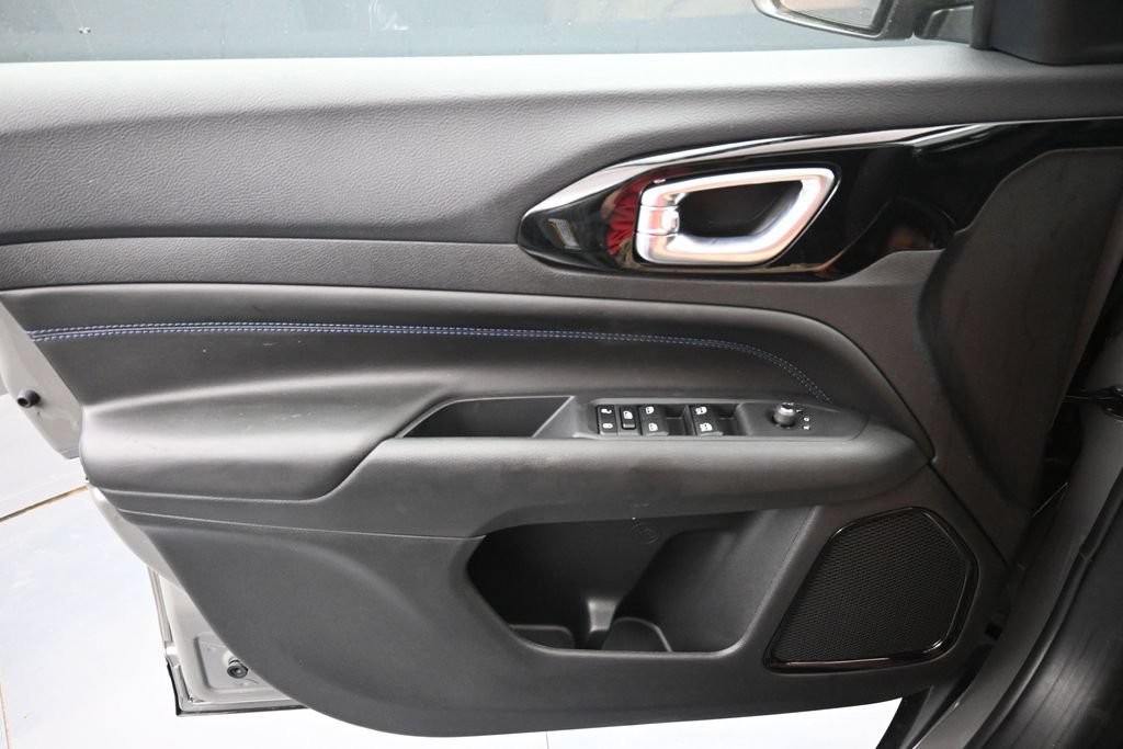 New 2026 Jeep Compass Latitude AWD/4WD image 13