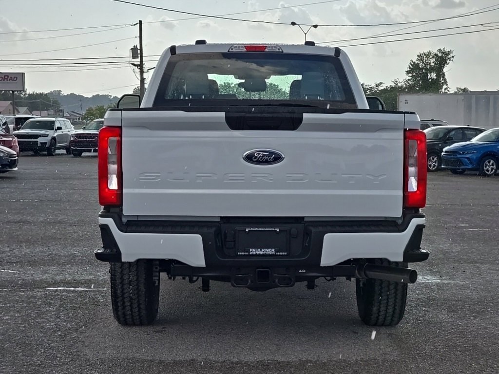 New 2026 Ford F250 4x4 Crew Cab Super Duty image 6