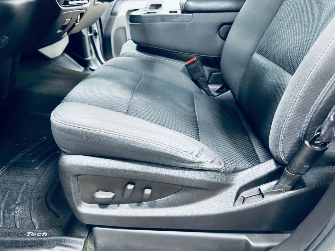 Used 2016 Chevrolet Silverado 1500 LT w/ All Star Edition image 32