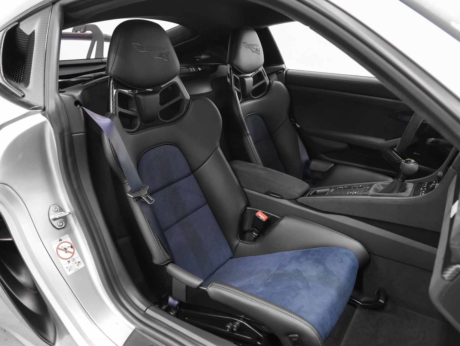 Certified 2025 Porsche 718 Cayman GT4 RS image 40