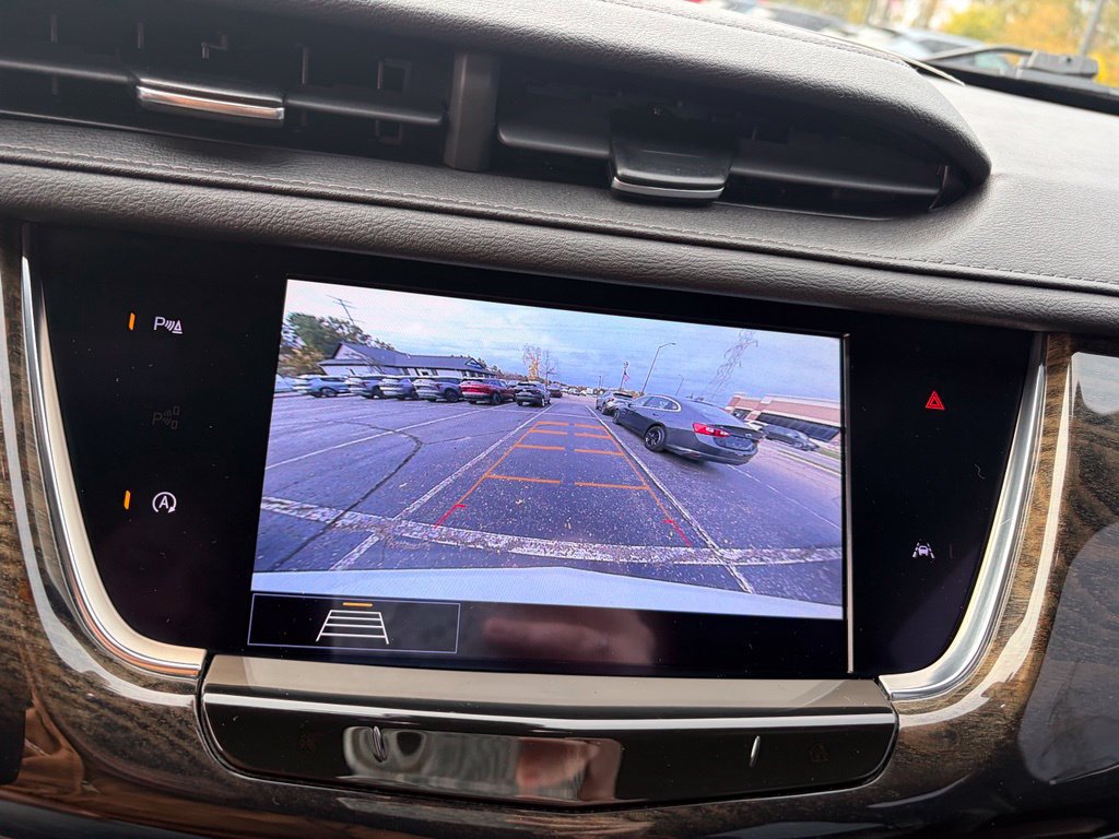 Used 2020 Cadillac XT6 Premium Luxury AWD/4WD image 15