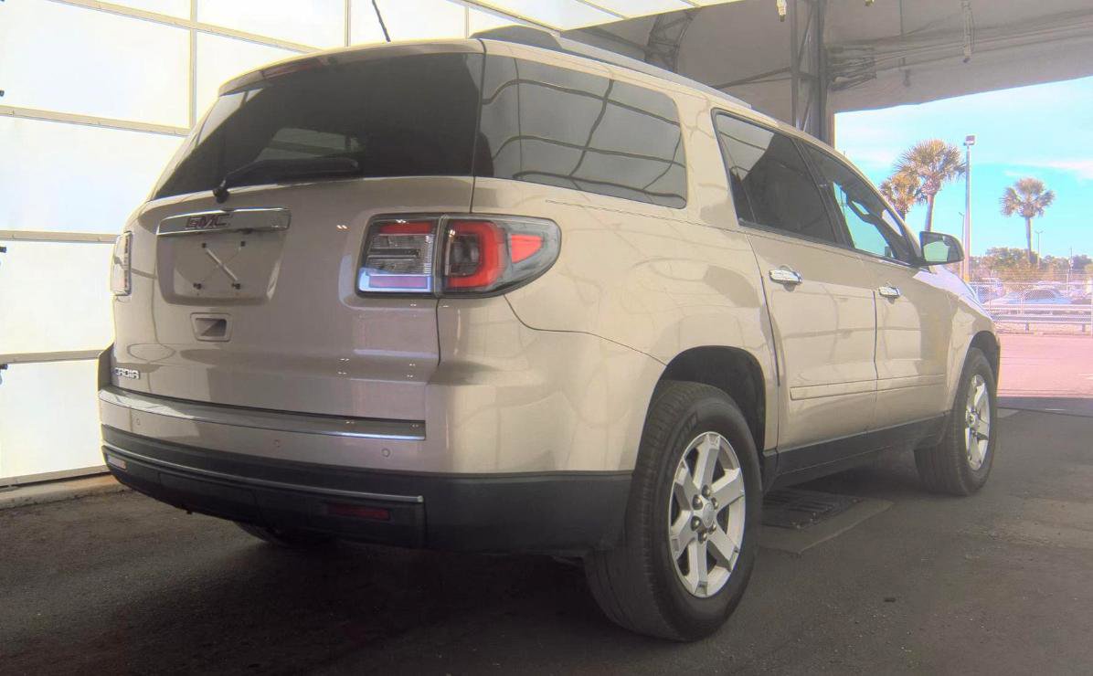 Used 2013 GMC Acadia SLE image 2