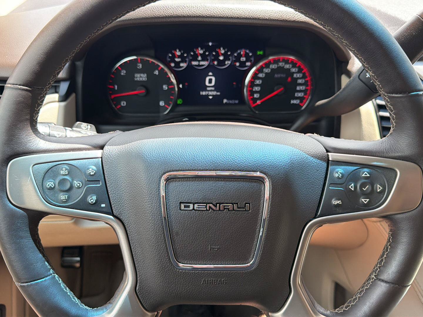 Used 2016 GMC Yukon Denali w/ Open Road Package AWD/4WD image 19