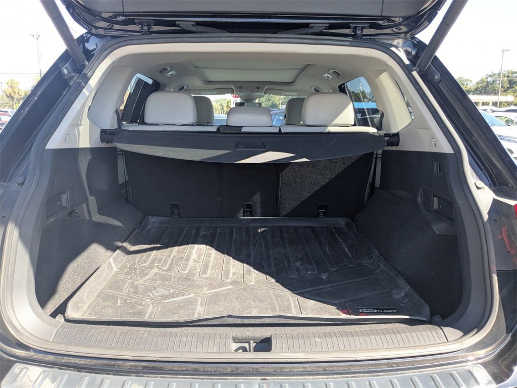 Used 2020 Volkswagen Tiguan SEL image 12