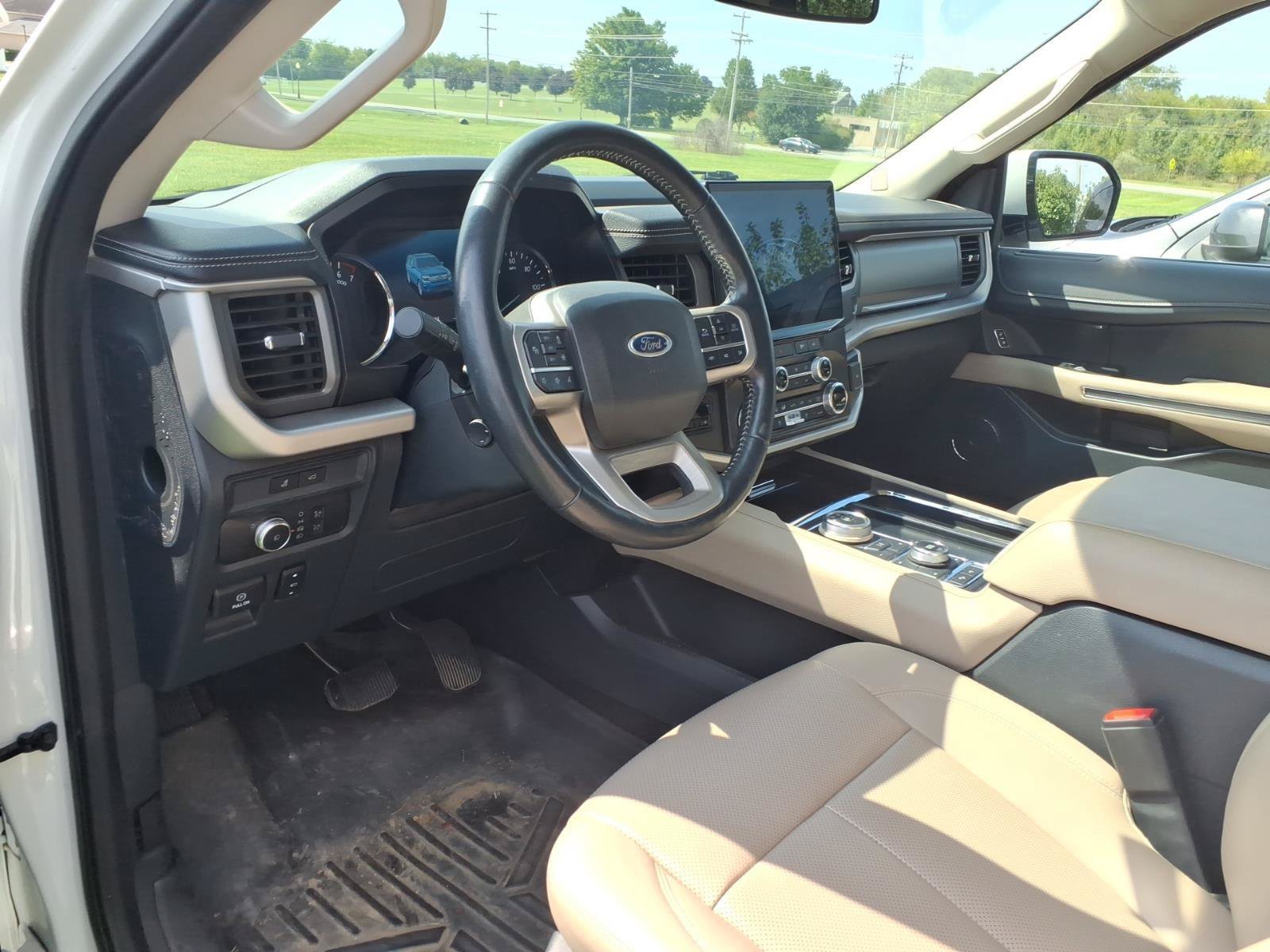 Used 2022 Ford Expedition Max XLT AWD/4WD image 5