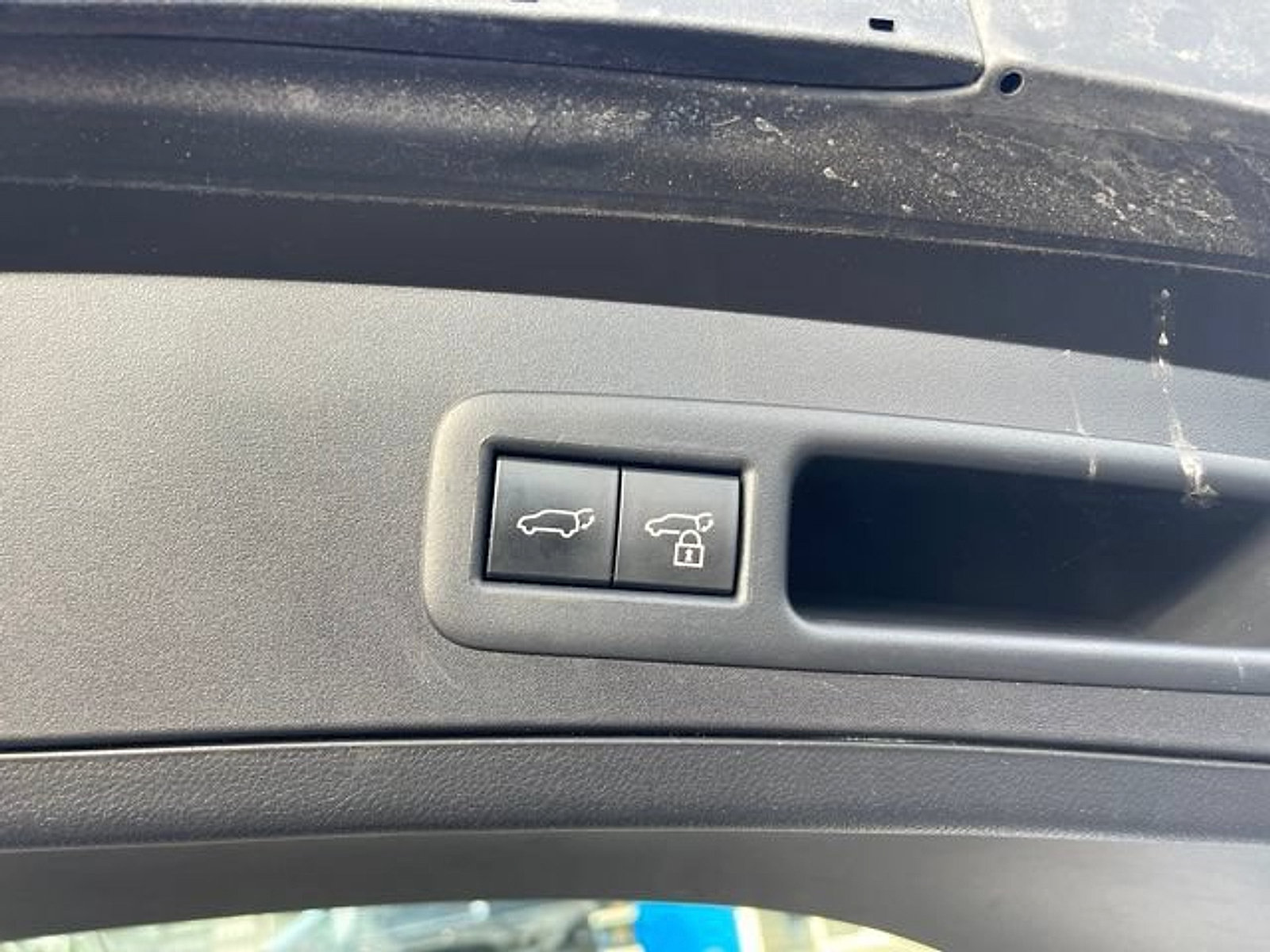 Used 2022 Lexus UX 250h F Sport w/ F Sport Premium Package AWD/4WD image 38