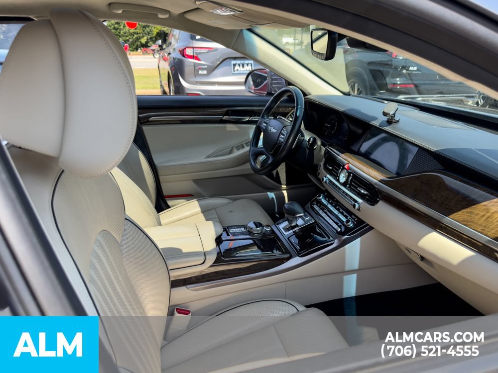 Used 2017 Genesis G90 3.3T Premium RWD image 18