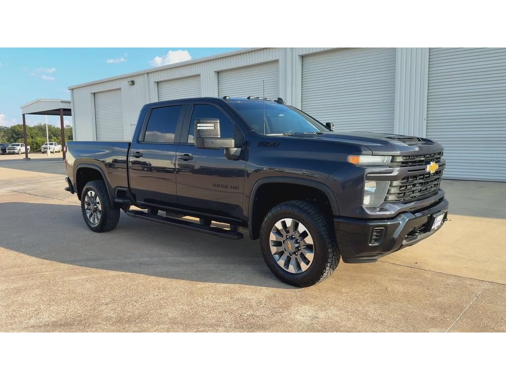 Used 2024 Chevrolet Silverado 2500 Custom w/ Custom Value Package AWD/4WD image 2
