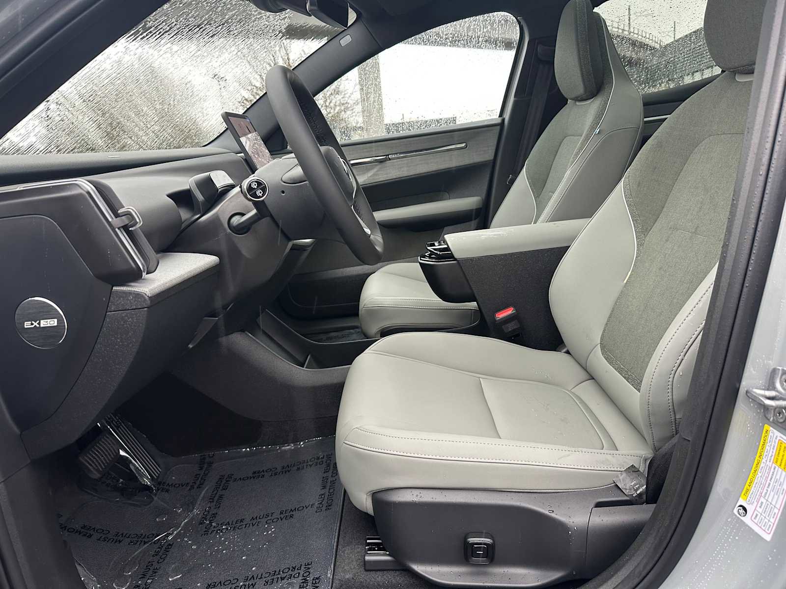 New 2026 Volvo EX30 Plus w/ Protection Package Premier AWD/4WD image 19