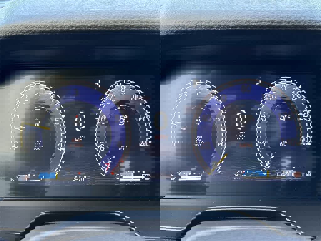 Used 2024 Jeep Grand Cherokee L Laredo image 18