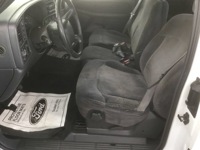 Used 2000 Chevrolet Silverado 1500 LS w/ Firm Ride Suspension Pkg AWD/4WD image 15