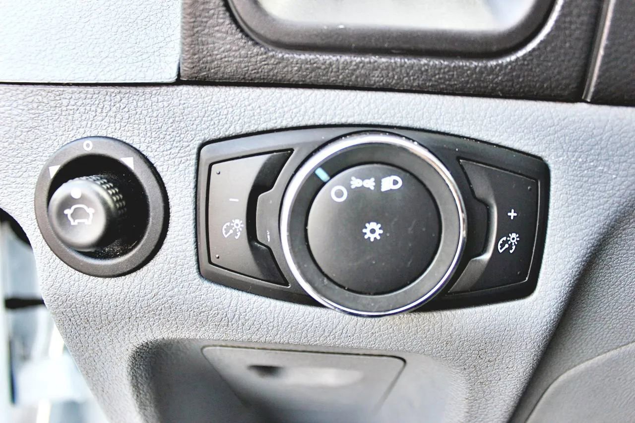 Used 2019 Ford Transit 350 138 w/ Exterior Upgrade Package image 12