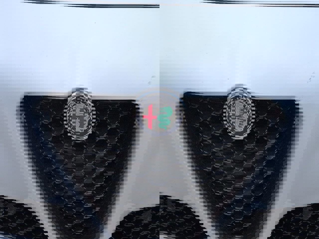 Used 2021 Alfa Romeo Giulia Ti w/ Nero Edizione image 5