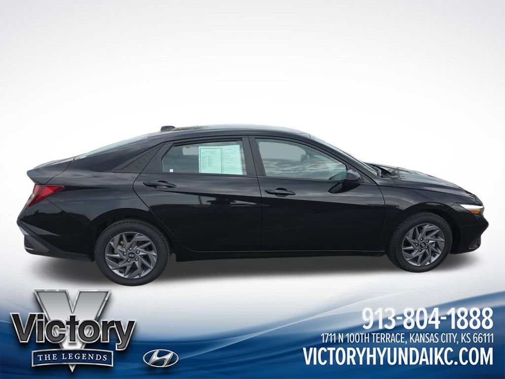 Used 2024 Hyundai Elantra SEL FWD image 6