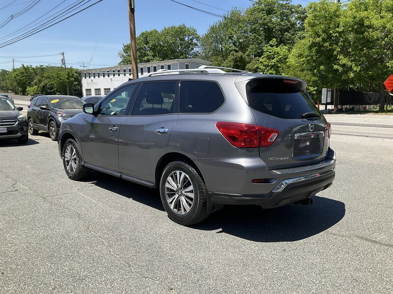 Used 2017 Nissan Pathfinder S AWD/4WD image 7
