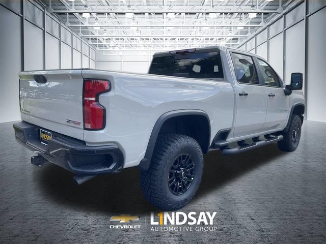 New 2026 Chevrolet Silverado 2500 ZR2 AWD/4WD image 8