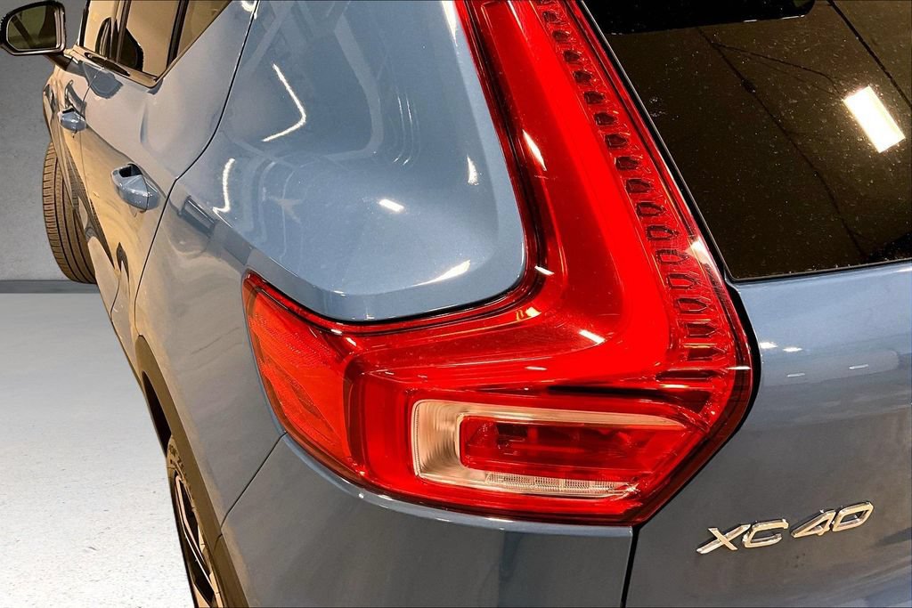 Certified 2023 Volvo XC40 B5 Plus w/ Protection Package Premier AWD/4WD image 23