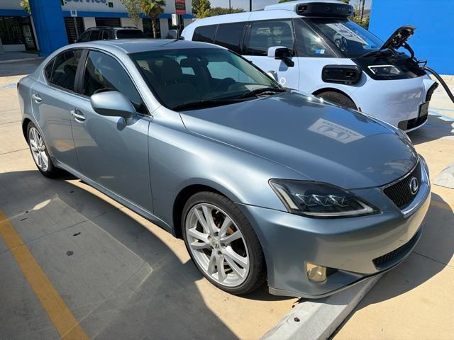 Used 2007 Lexus IS 250 w/ Premium Pkg RWD image 3