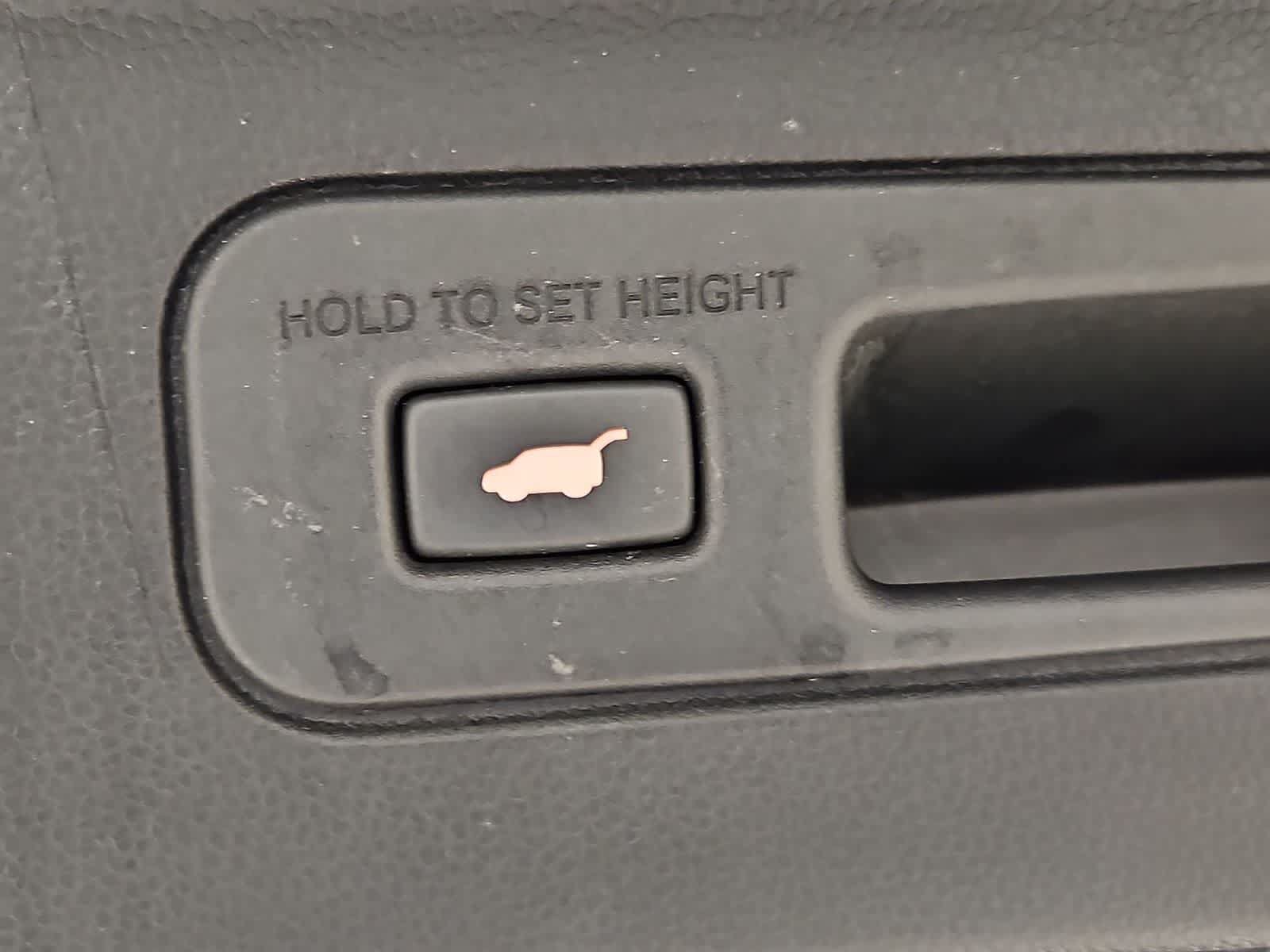 Certified 2025 Honda Pilot Touring image 25